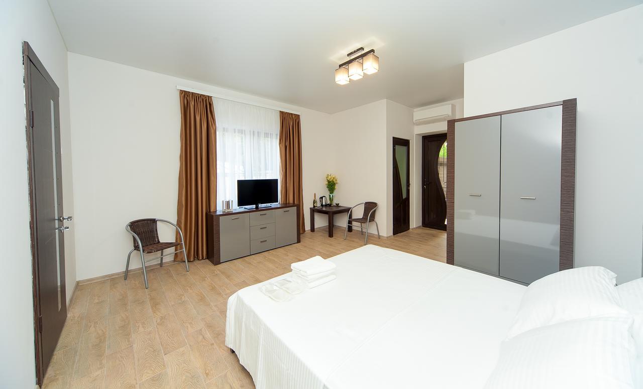 Hotel Fusion Odessa Luaran gambar