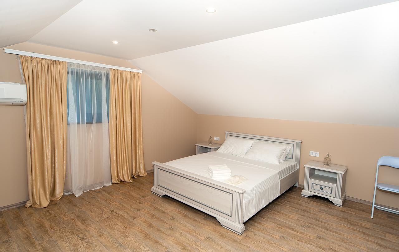 Hotel Fusion Odessa Luaran gambar