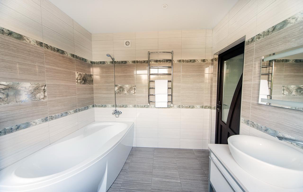 Hotel Fusion Odessa Luaran gambar