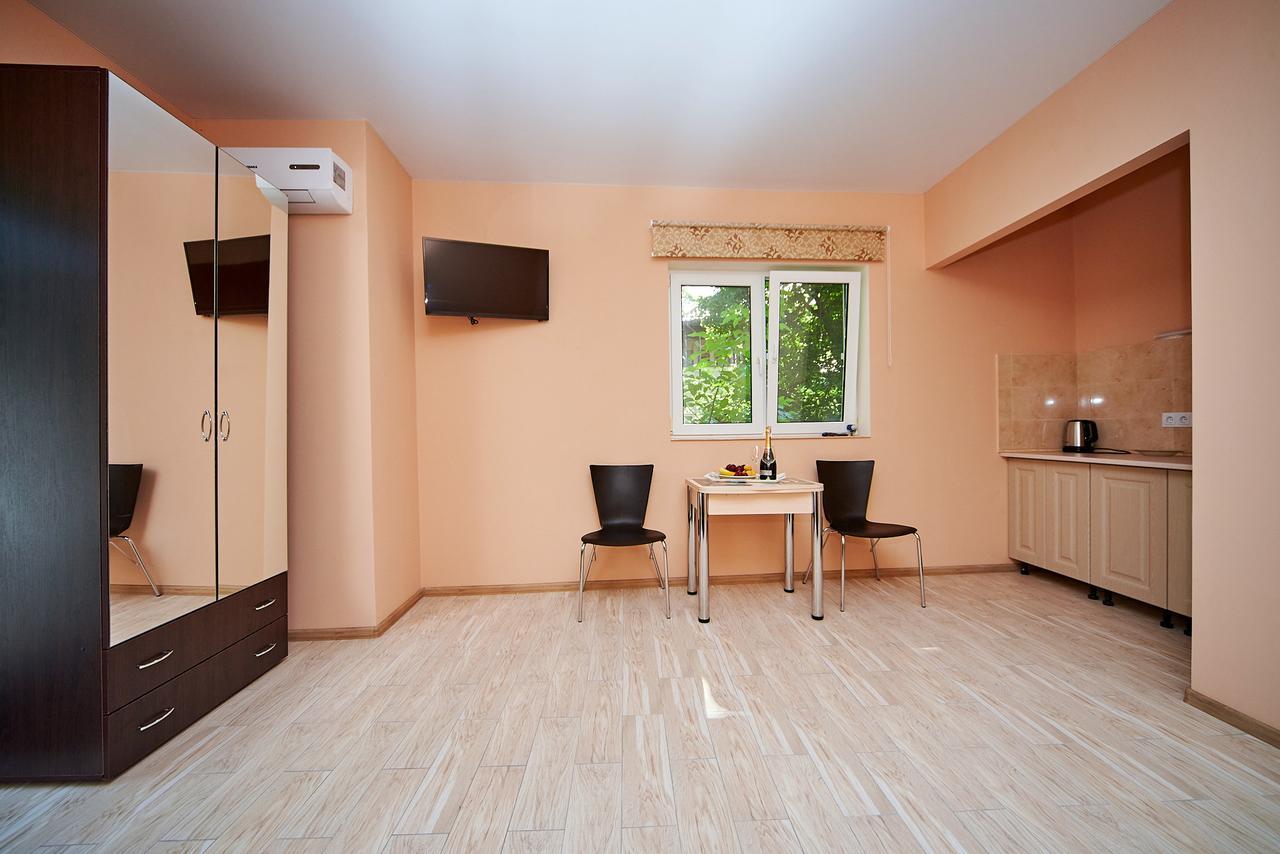 Hotel Fusion Odessa Luaran gambar